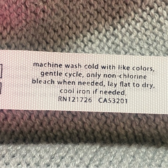 Bethany Mota Gray Sweater Top Sequin Red Front Center Bow. Sz XL - Picture 9 of 11